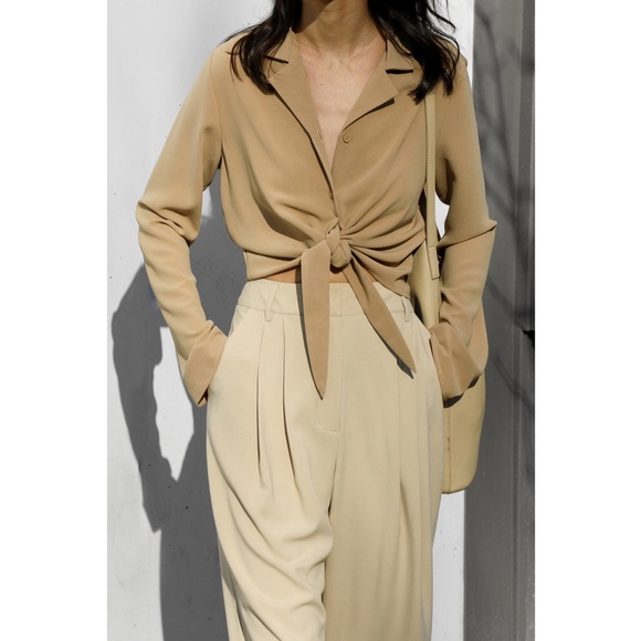 BWOT Oak and Fort Blouse - Picture 4 of 4